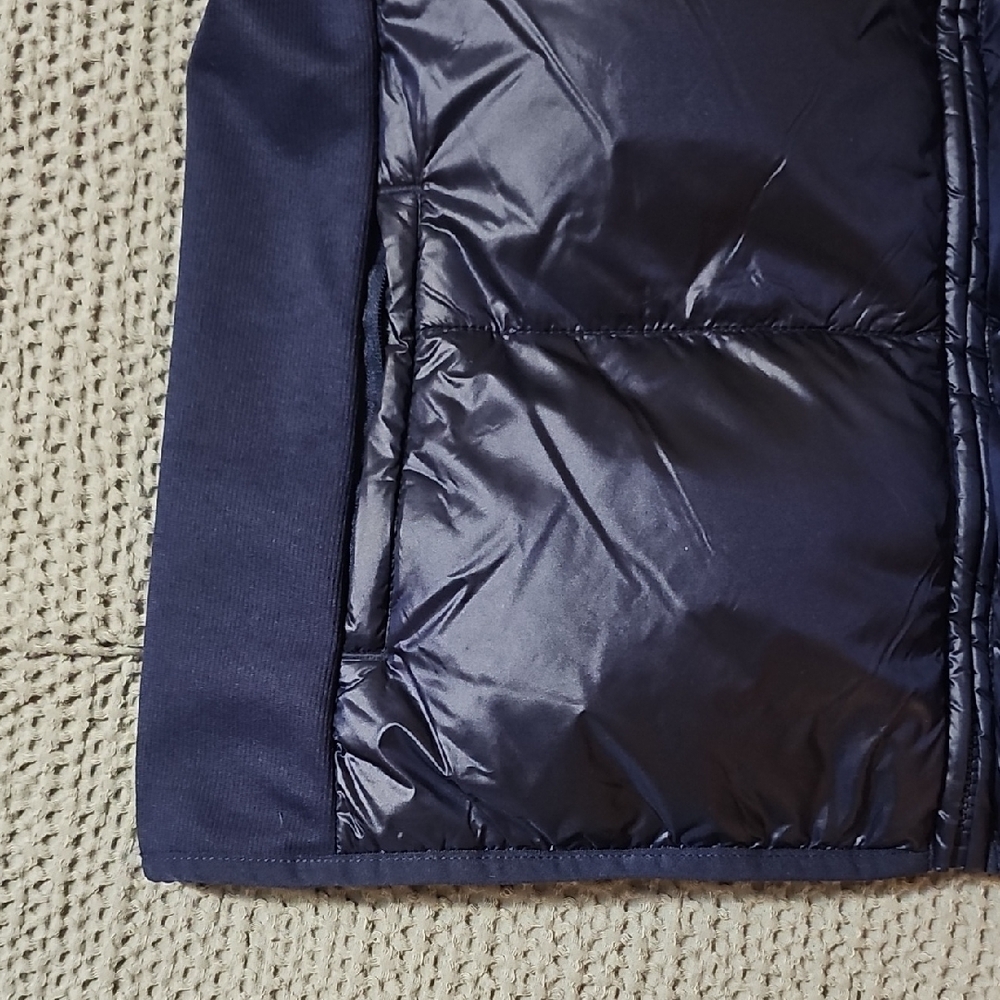 Fabletics Elliot Packable Women's Puffer Vest – Deep Navy (Large) - Picture 6 of 15